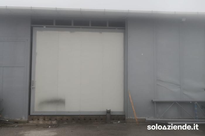 Affitto Fabbricati industriali - Capannoni MAGAZZINO 150 MQ- PERO a Pero (MI)